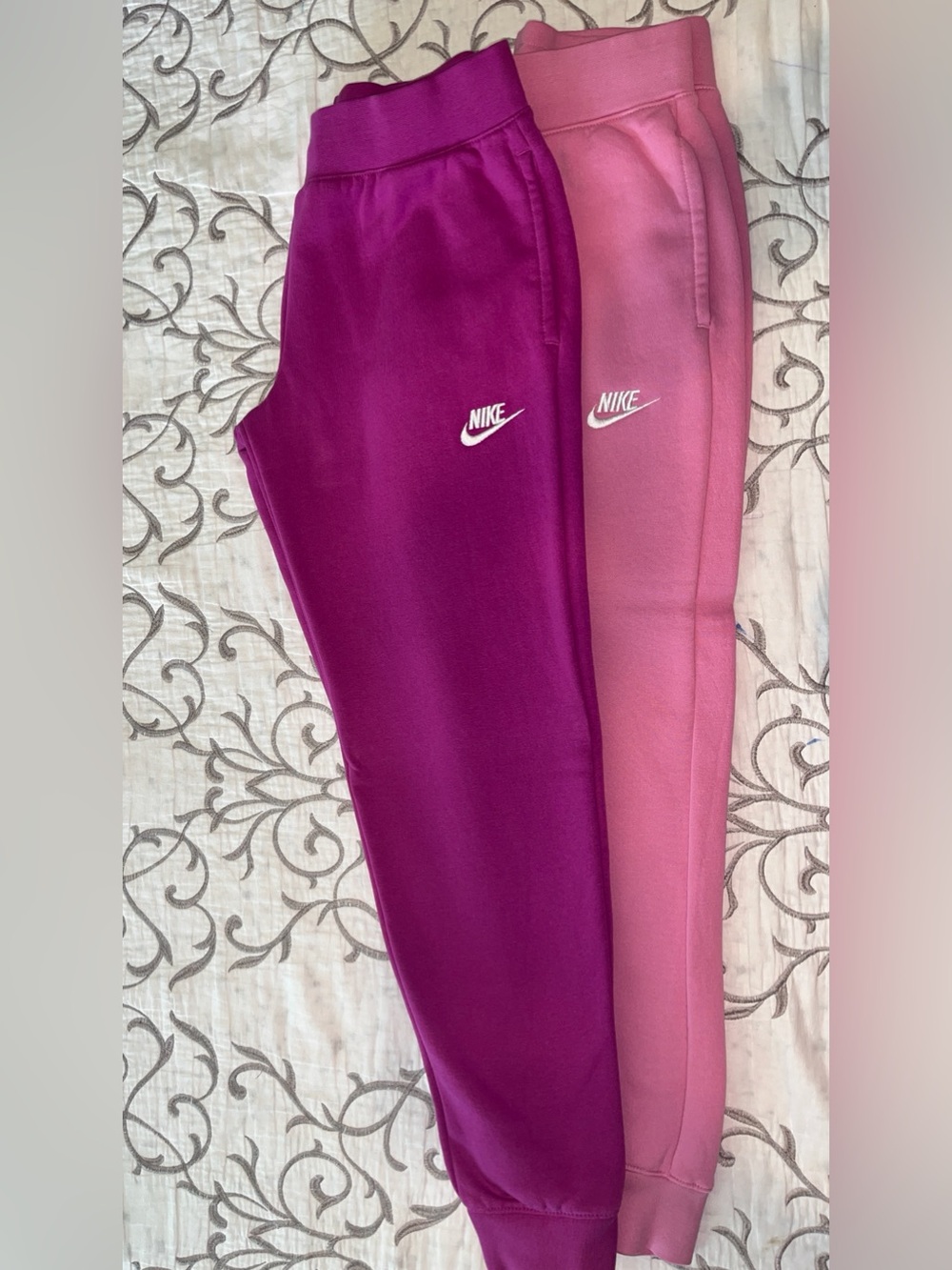 Nike Kids Magenta and Pink Colorblock Joggers